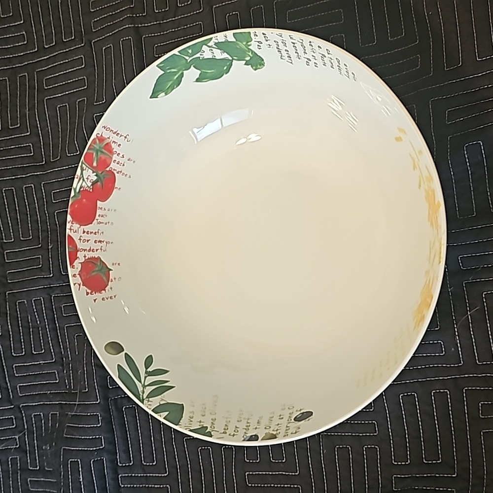Tabletops 365 Ceramic Pasta & Salad Bowl - Stylish & Versatile